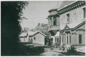 Historic huge luxury Westmount home for sale at 16 severn